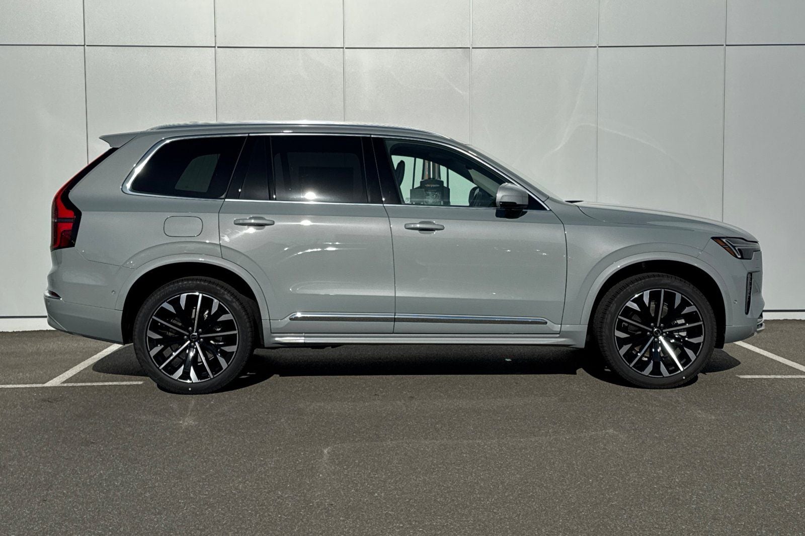 2027 Volvo XC90 B6 Plus 7-Seater