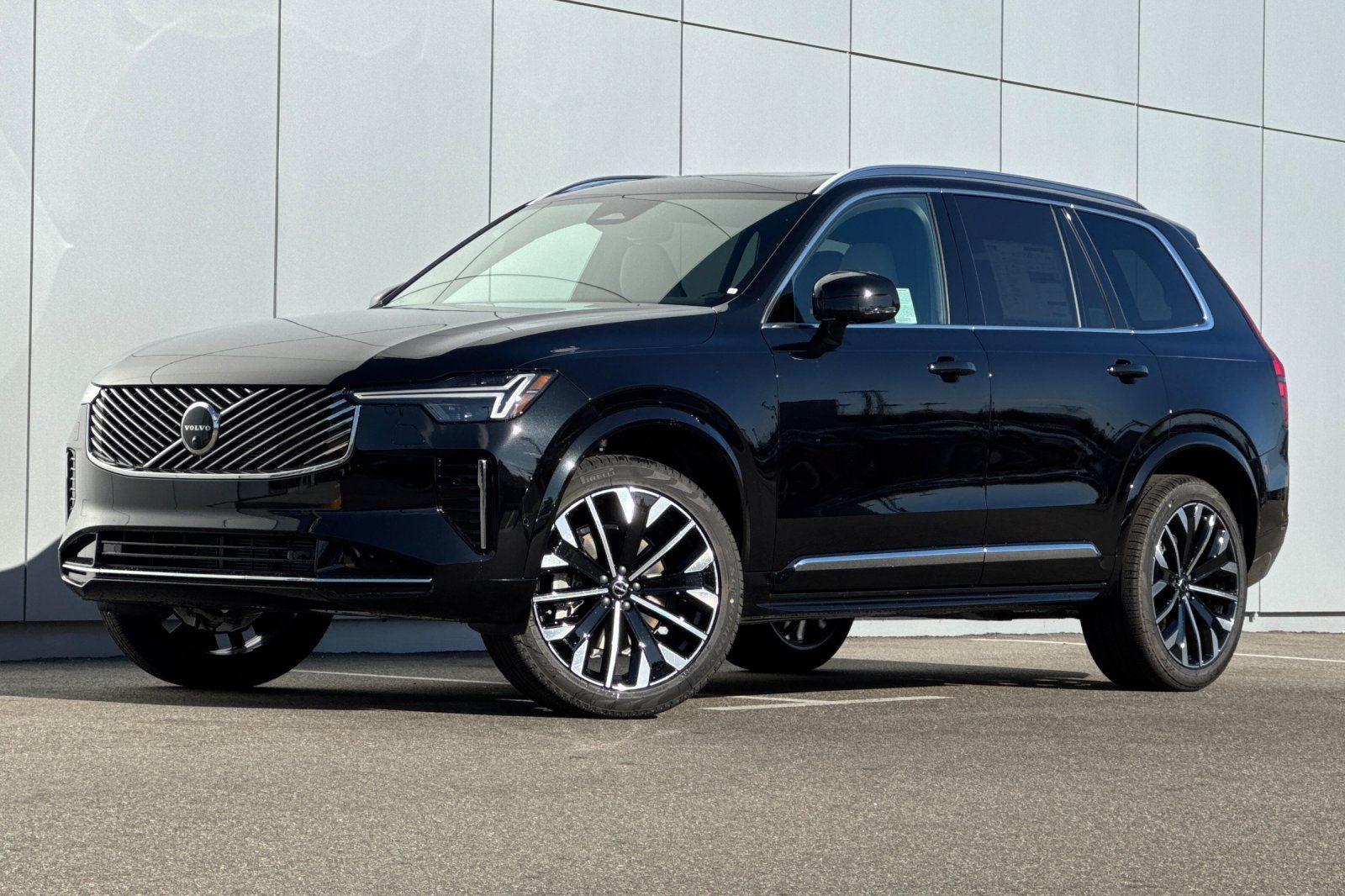 2027 Volvo XC90 B6 Plus 7-Seater