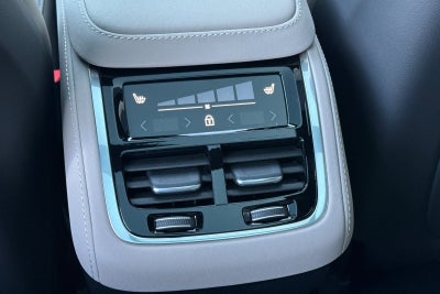 2027 Volvo XC90 B6 Plus 7-Seater