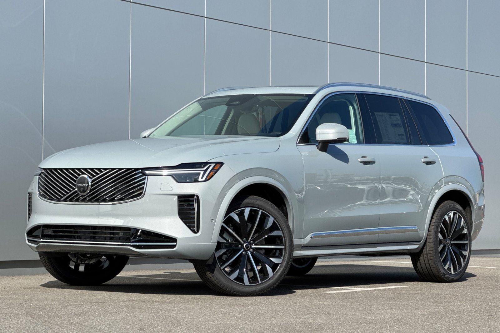 2026 Volvo XC90 B6 Ultra