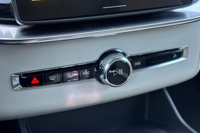 2026 Volvo XC90 B6 Ultra