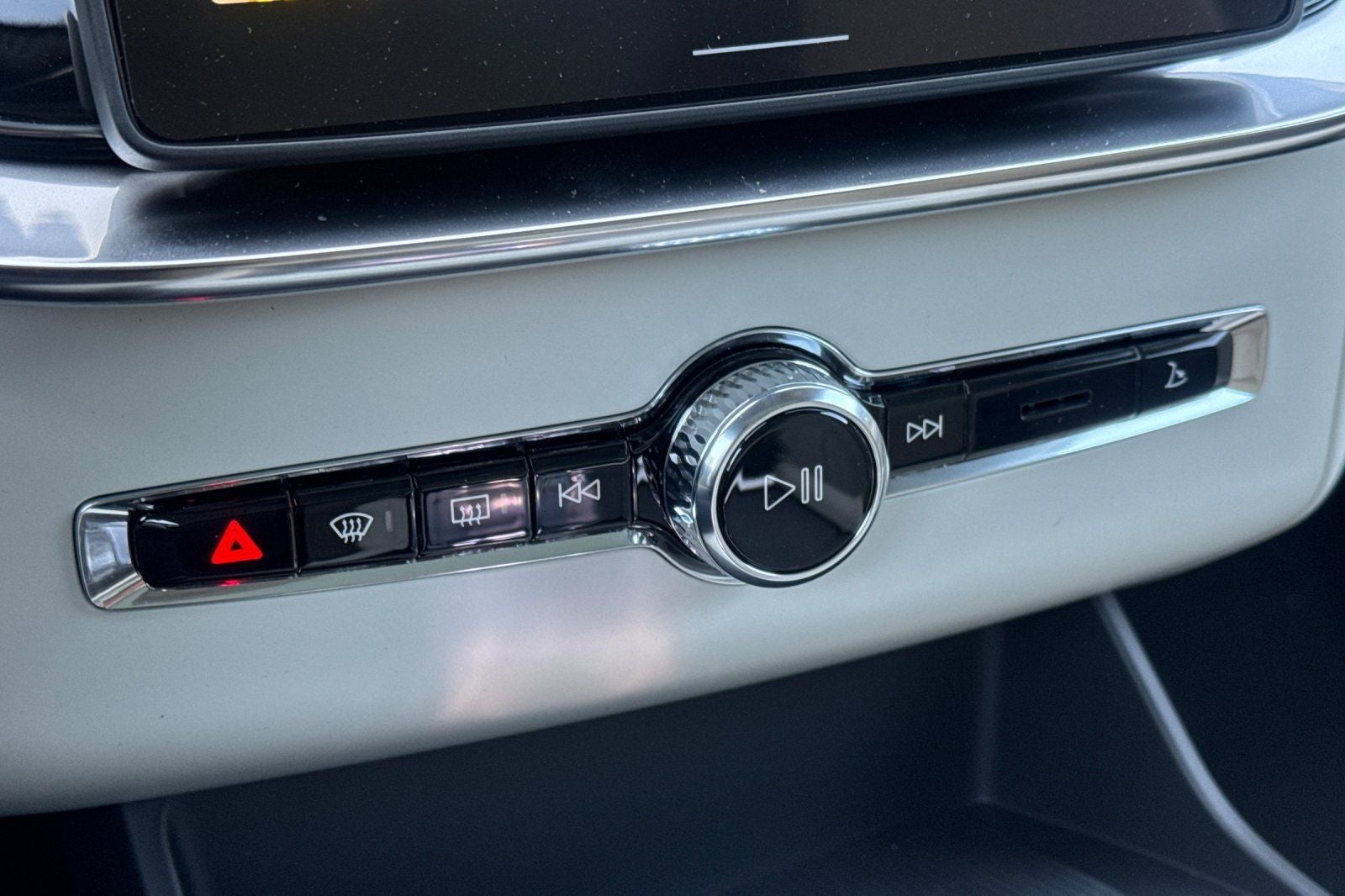 2026 Volvo XC90 B6 Ultra