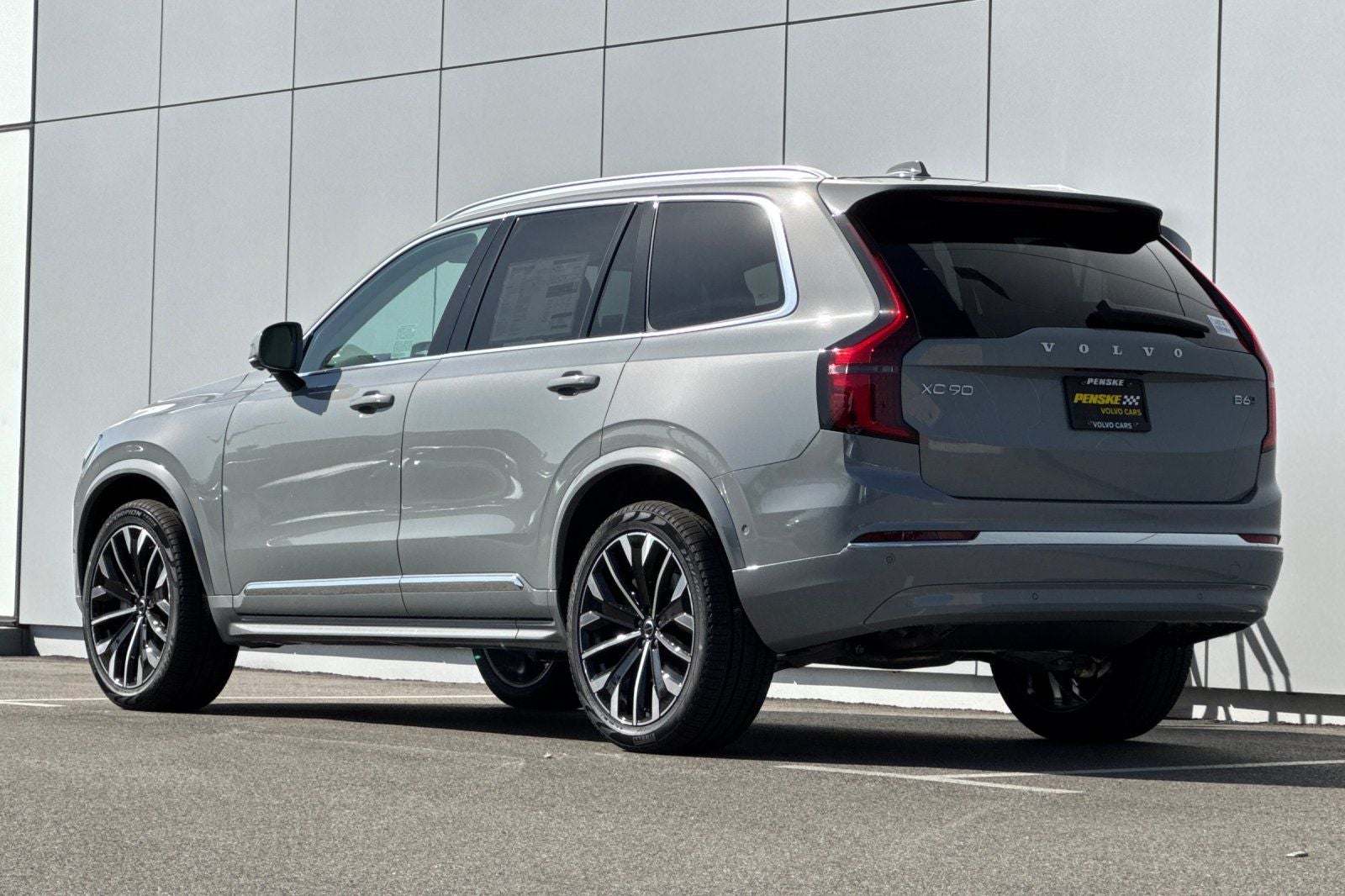 2026 Volvo XC90 B6 Ultra