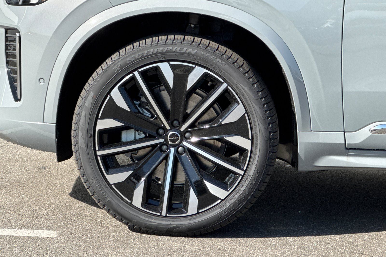 2026 Volvo XC90 B6 Ultra