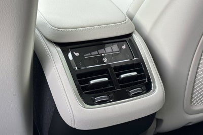 2027 Volvo XC90 B6 Ultra