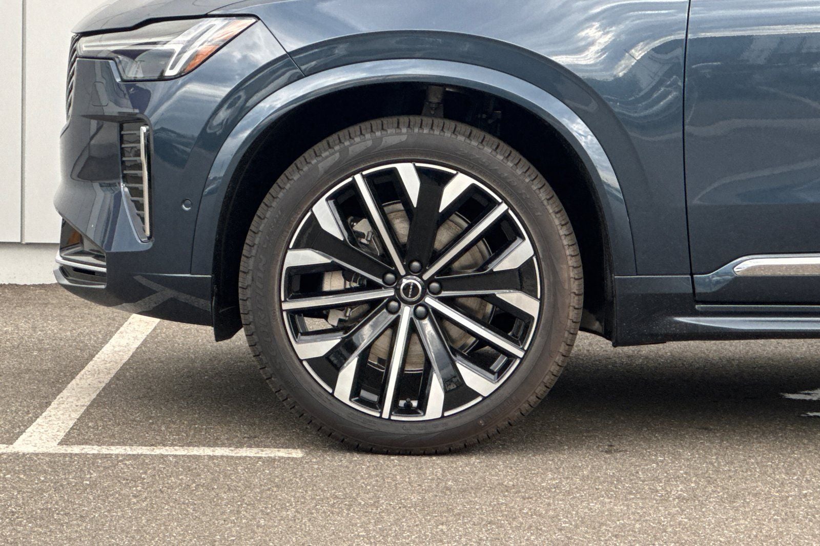 2027 Volvo XC90 B6 Ultra