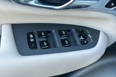2027 Volvo XC90 B6 Ultra