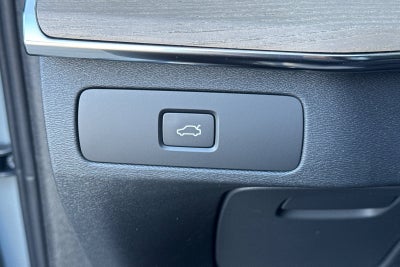 2027 Volvo XC90 B6 Ultra