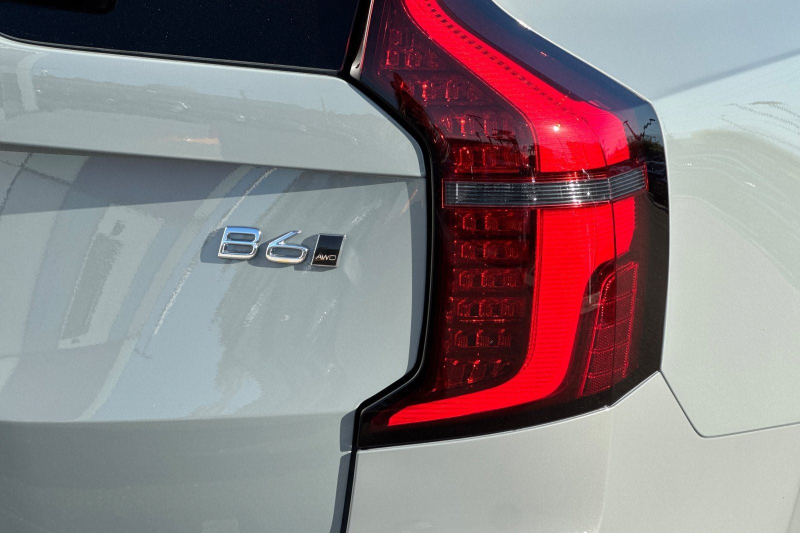 2027 Volvo XC90 B6 Ultra