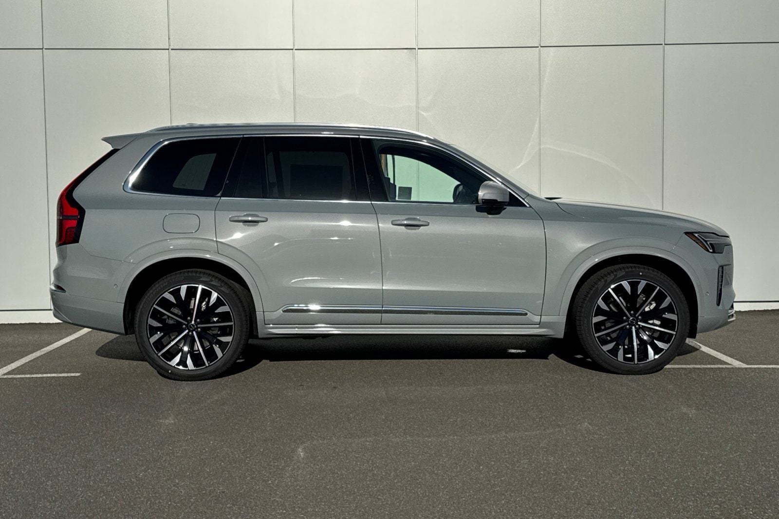 2027 Volvo XC90 B6 Ultra
