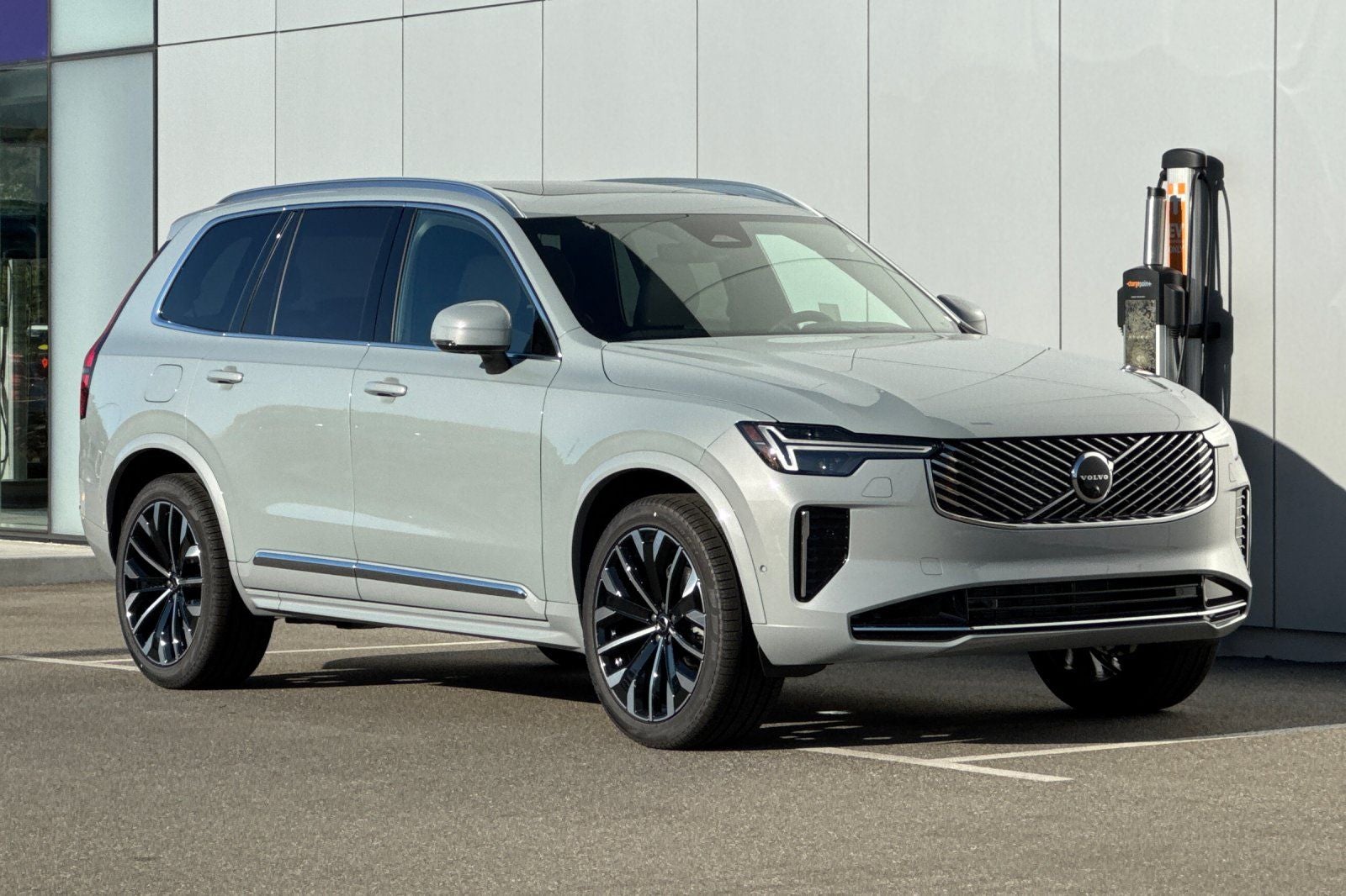 2027 Volvo XC90 B6 Ultra