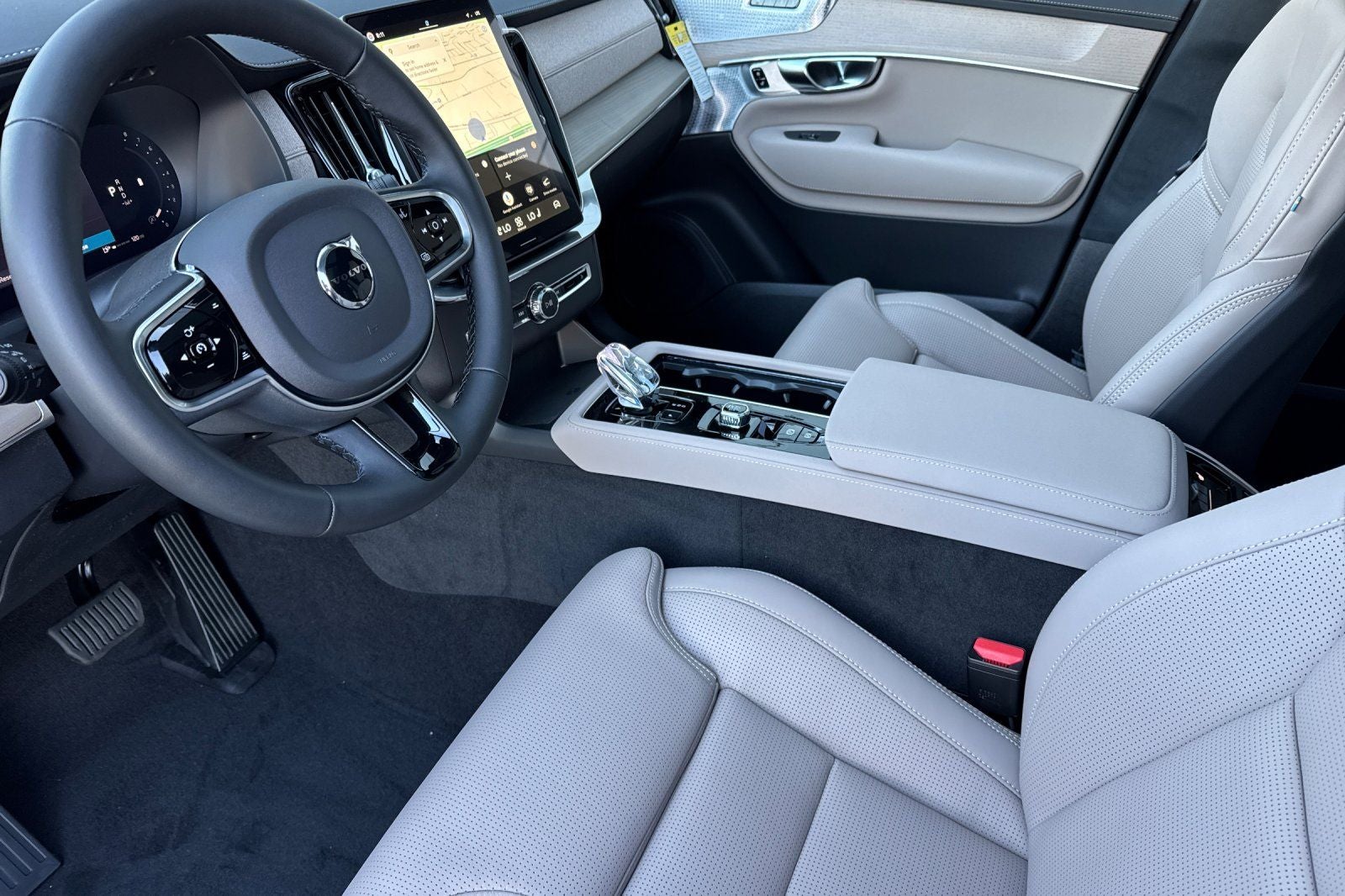 2027 Volvo XC90 B6 Ultra