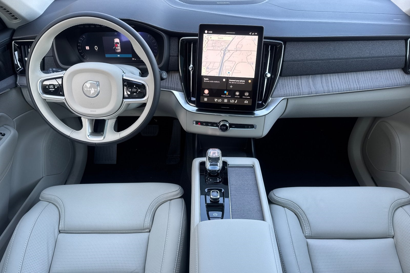 2026 Volvo XC90 B6 Ultra