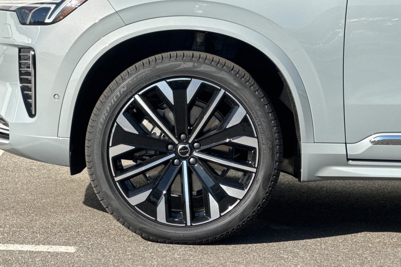 2026 Volvo XC90 B6 Ultra