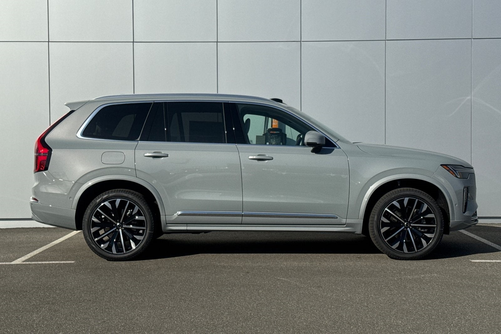 2026 Volvo XC90 B6 Ultra
