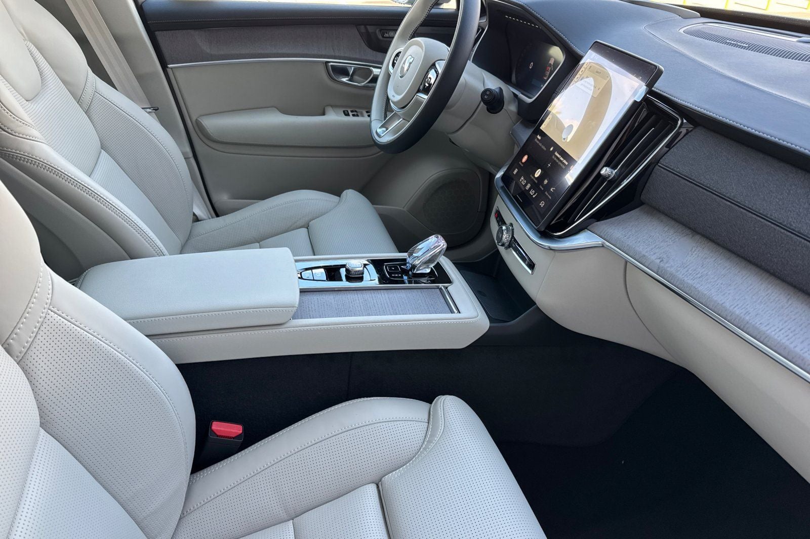 2026 Volvo XC90 B6 Ultra