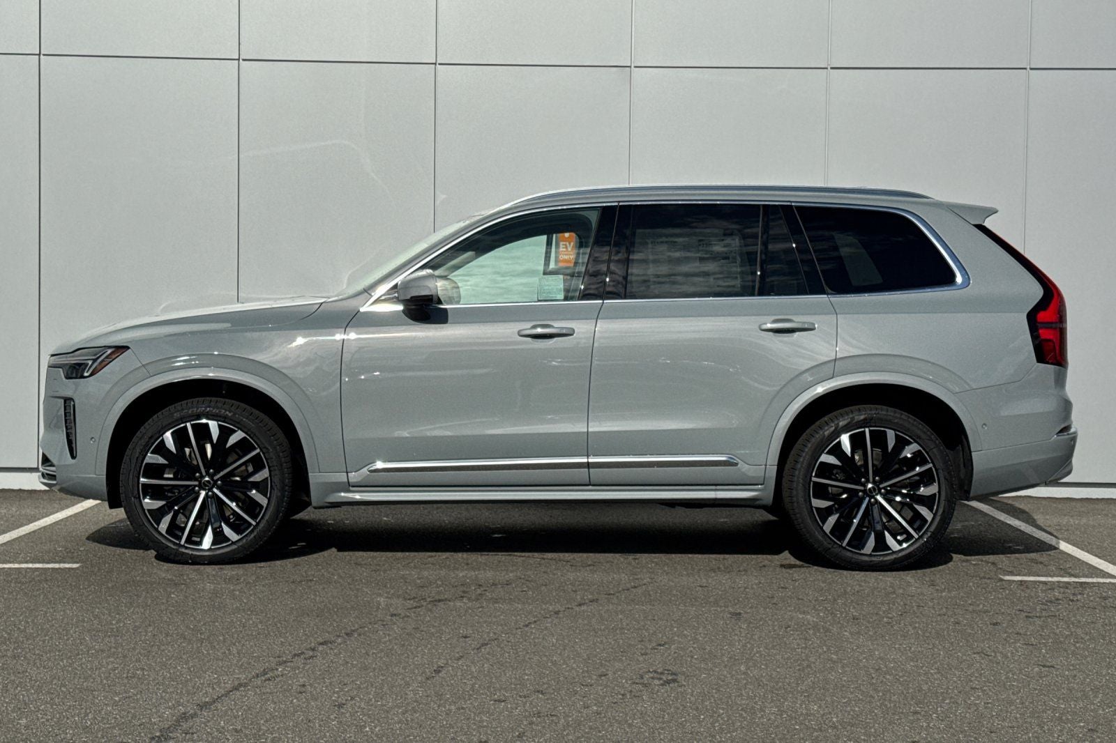 2026 Volvo XC90 B6 Ultra