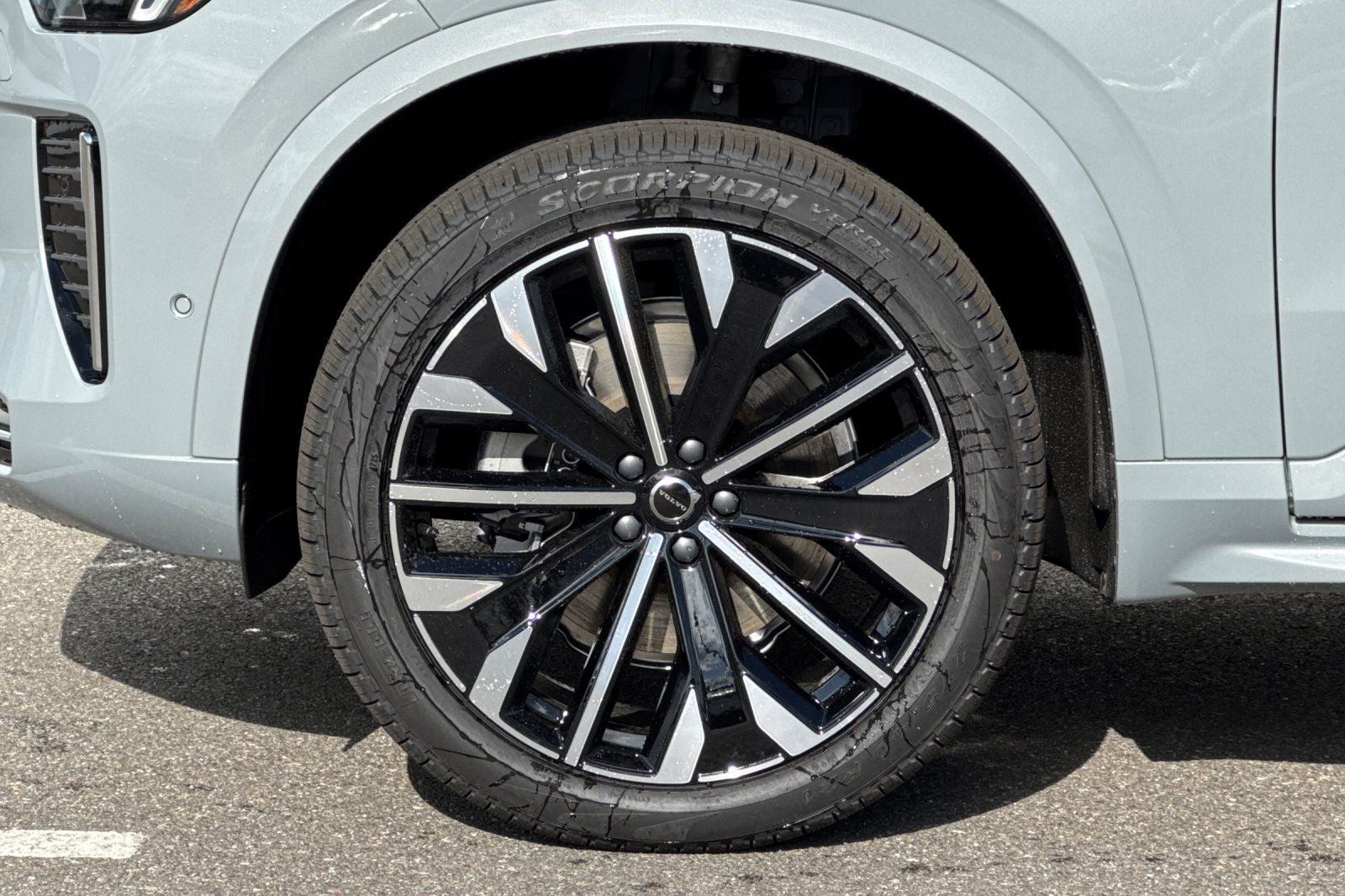 2026 Volvo XC90 B6 Ultra