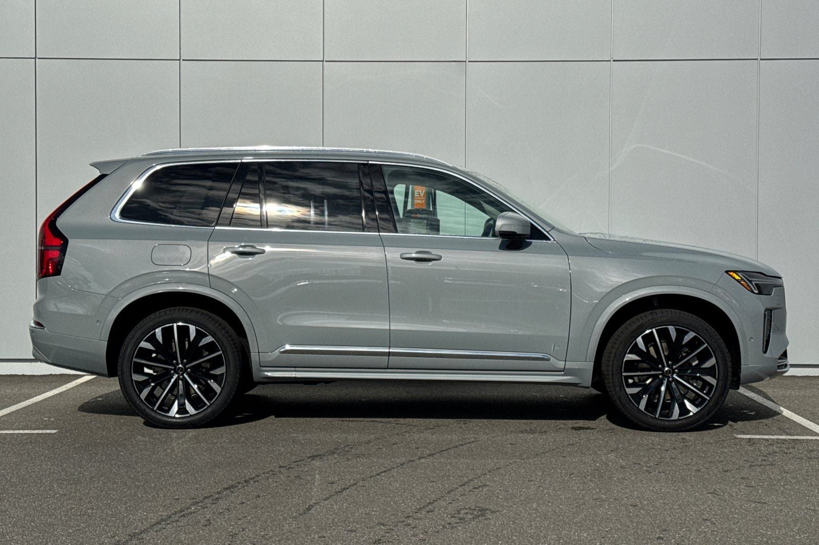 2026 Volvo XC90 B6 Ultra