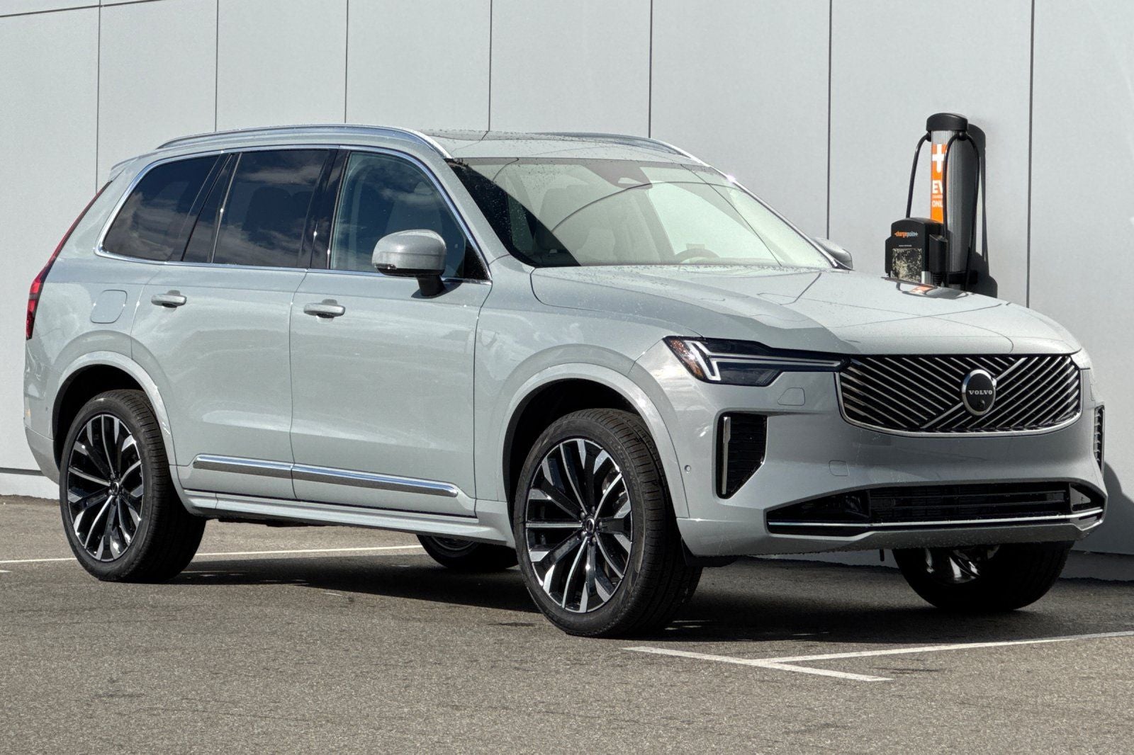 2026 Volvo XC90 B6 Ultra