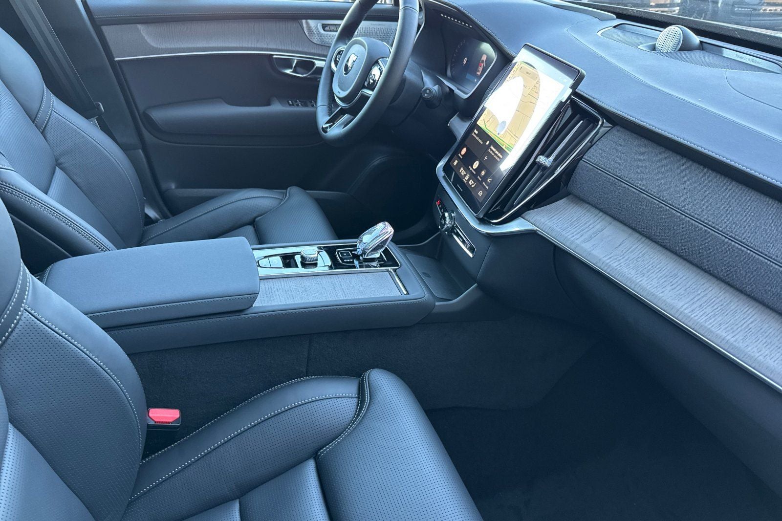 2027 Volvo XC90 B6 Ultra