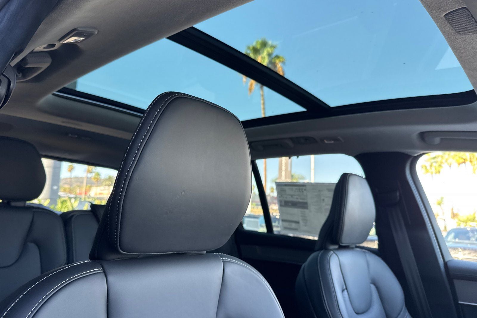 2027 Volvo XC90 B6 Ultra
