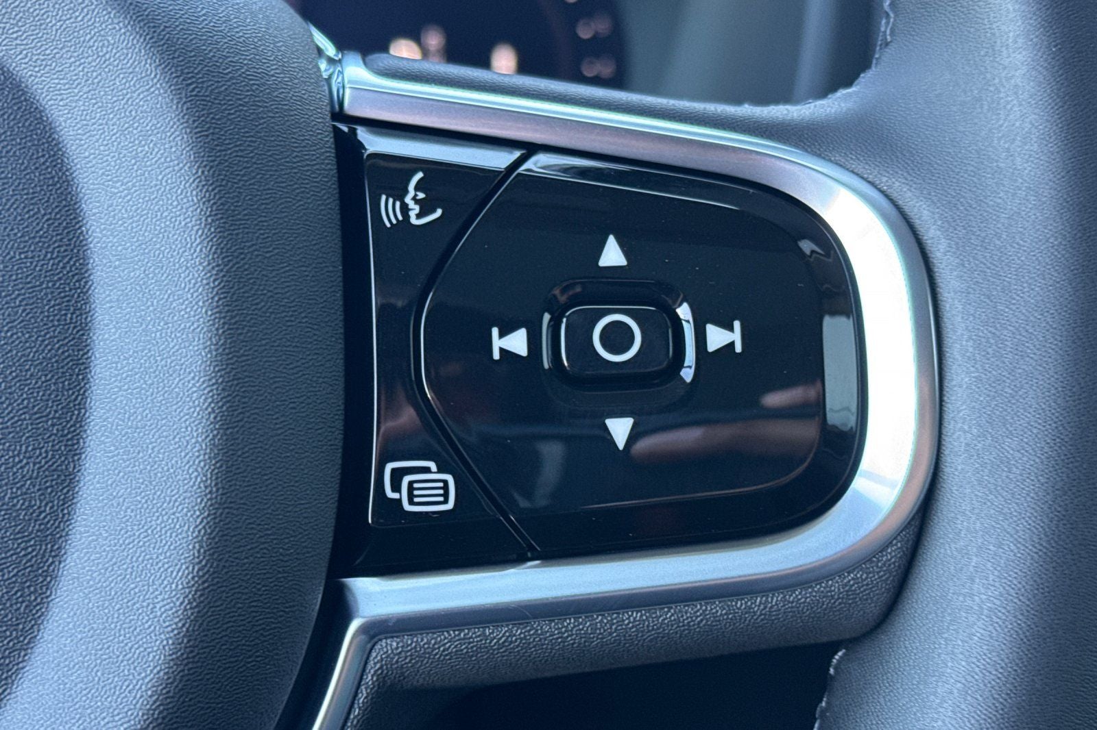 2027 Volvo XC90 B6 Ultra