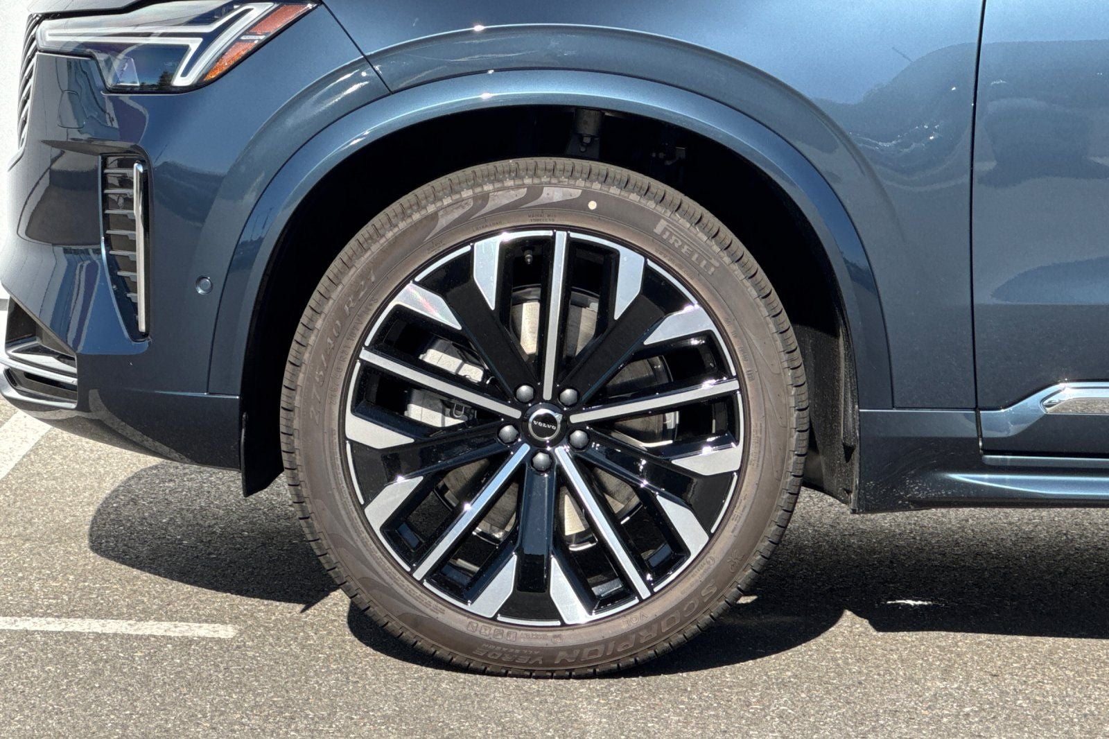2027 Volvo XC90 B6 Ultra