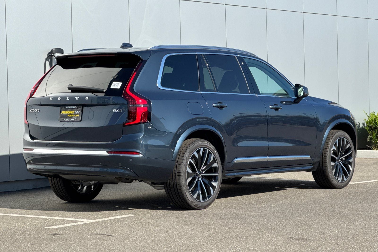 2027 Volvo XC90 B6 Ultra