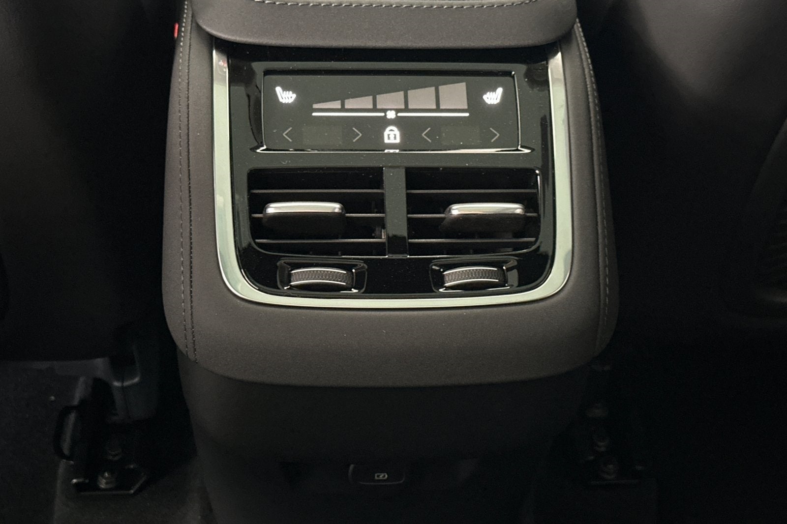 2025 Volvo XC90 B6 Ultra 2025.5