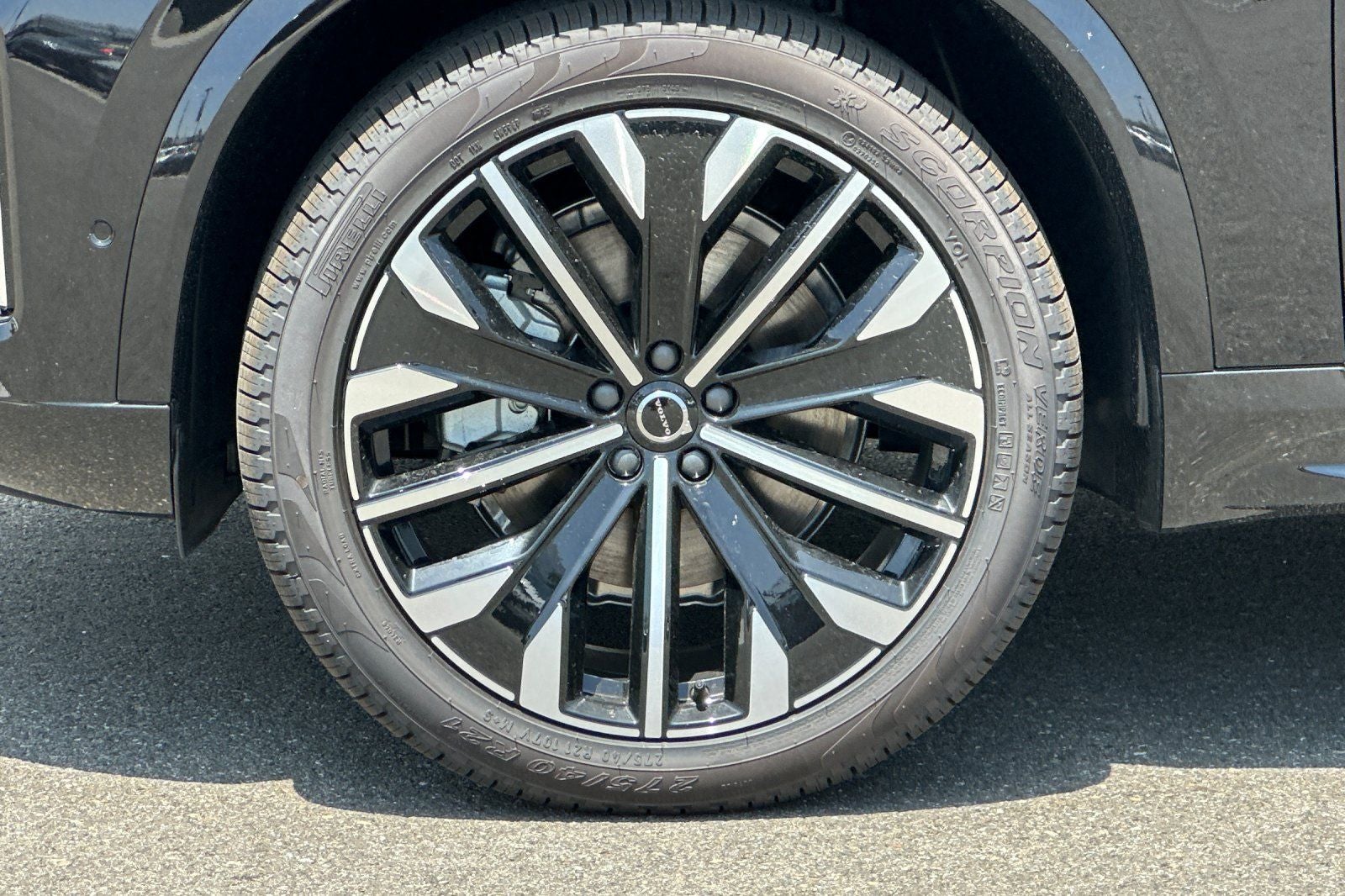 2025 Volvo XC90 B6 Ultra 2025.5