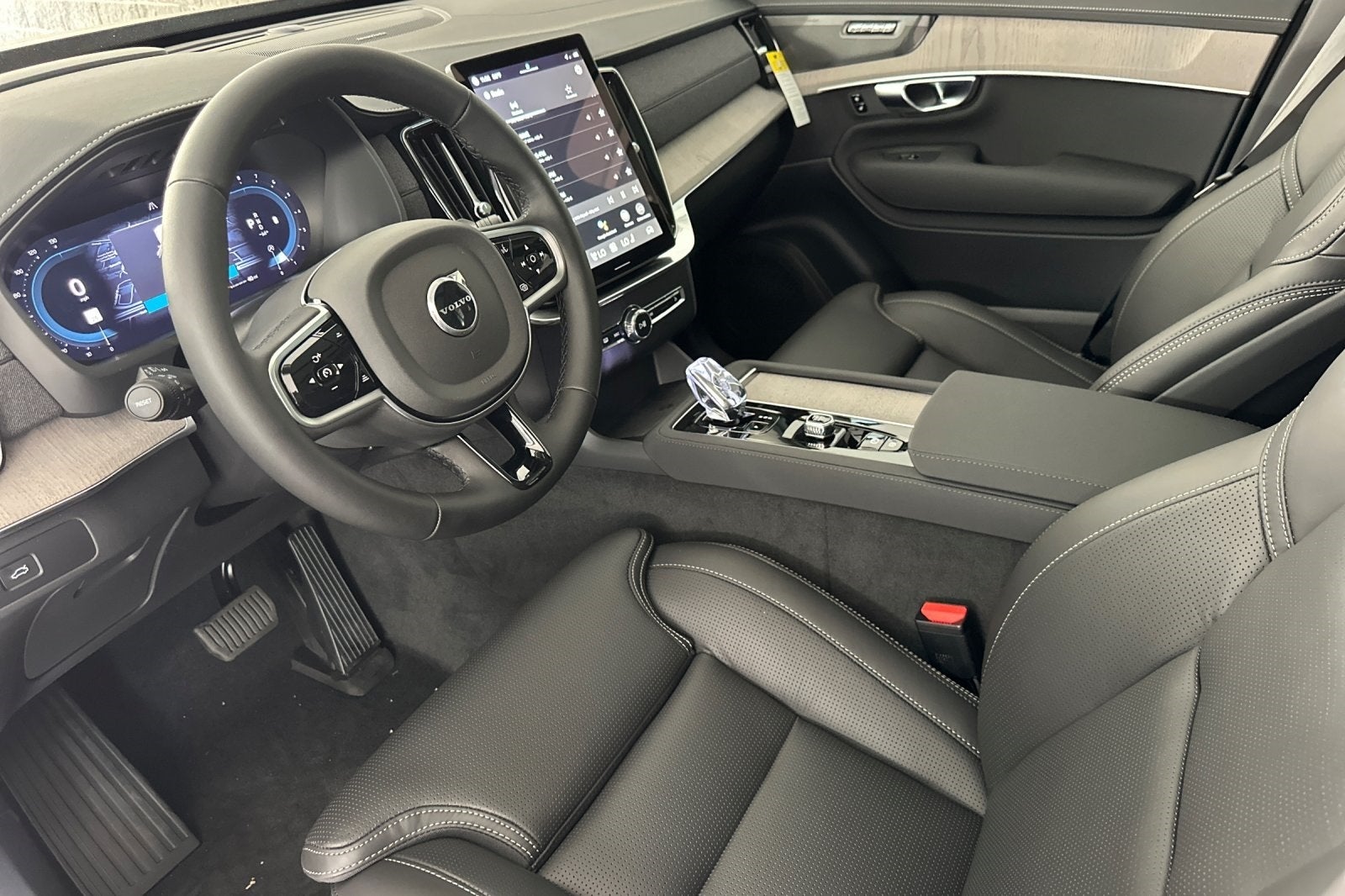 2025 Volvo XC90 B6 Ultra 2025.5