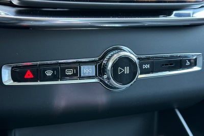 2025 Volvo XC90 B6 Ultra 2025.5