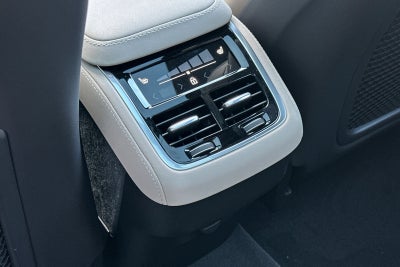 2026 Volvo XC90 B6 Core