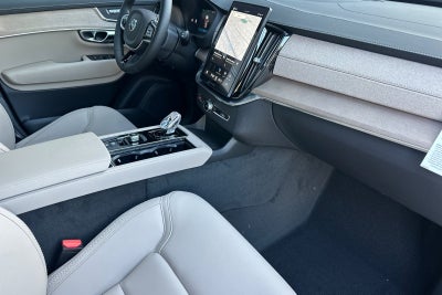 2026 Volvo XC90 B6 Core