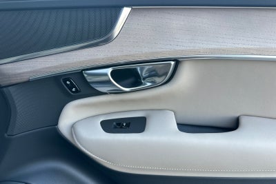 2026 Volvo XC90 B6 Core