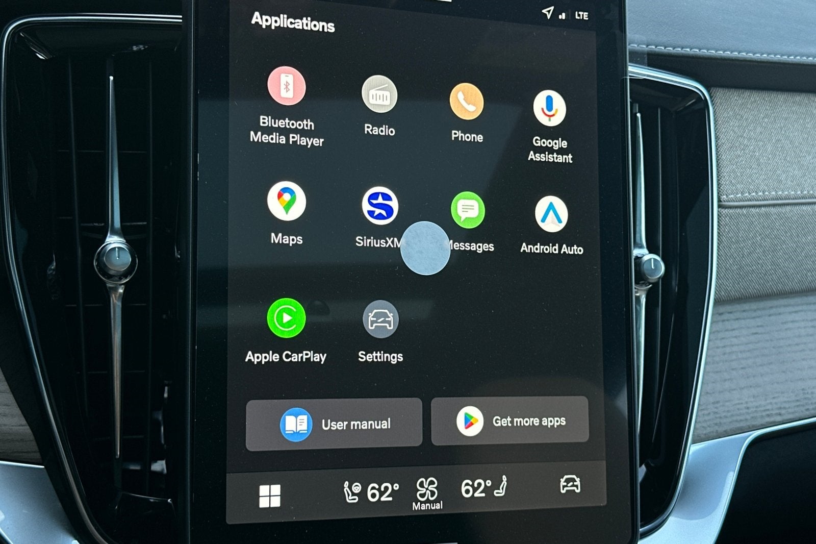 2026 Volvo XC90 B6 Core