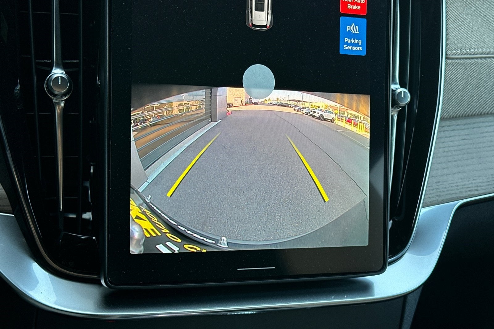 2026 Volvo XC90 B6 Core