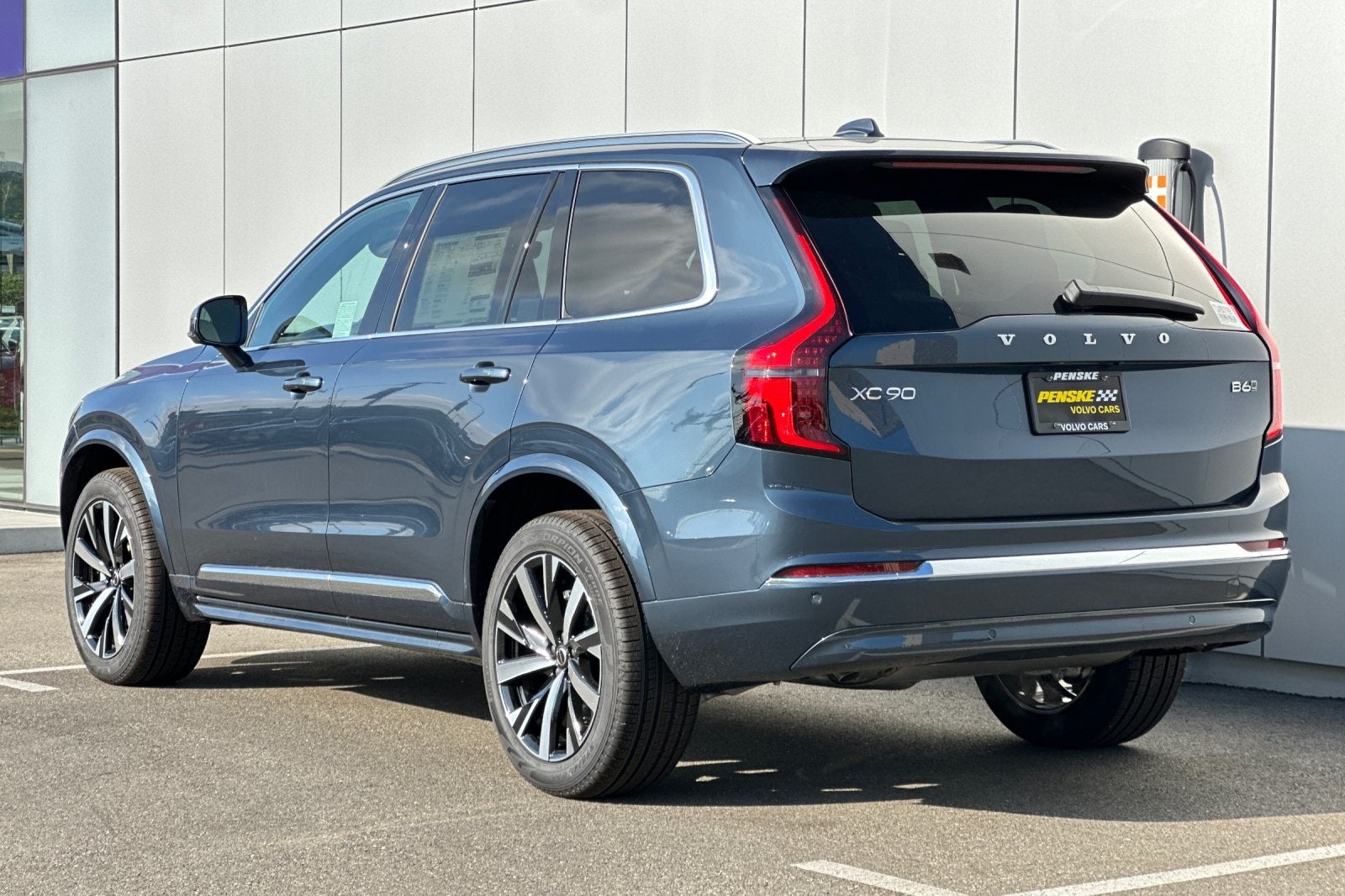 2026 Volvo XC90 B6 Core