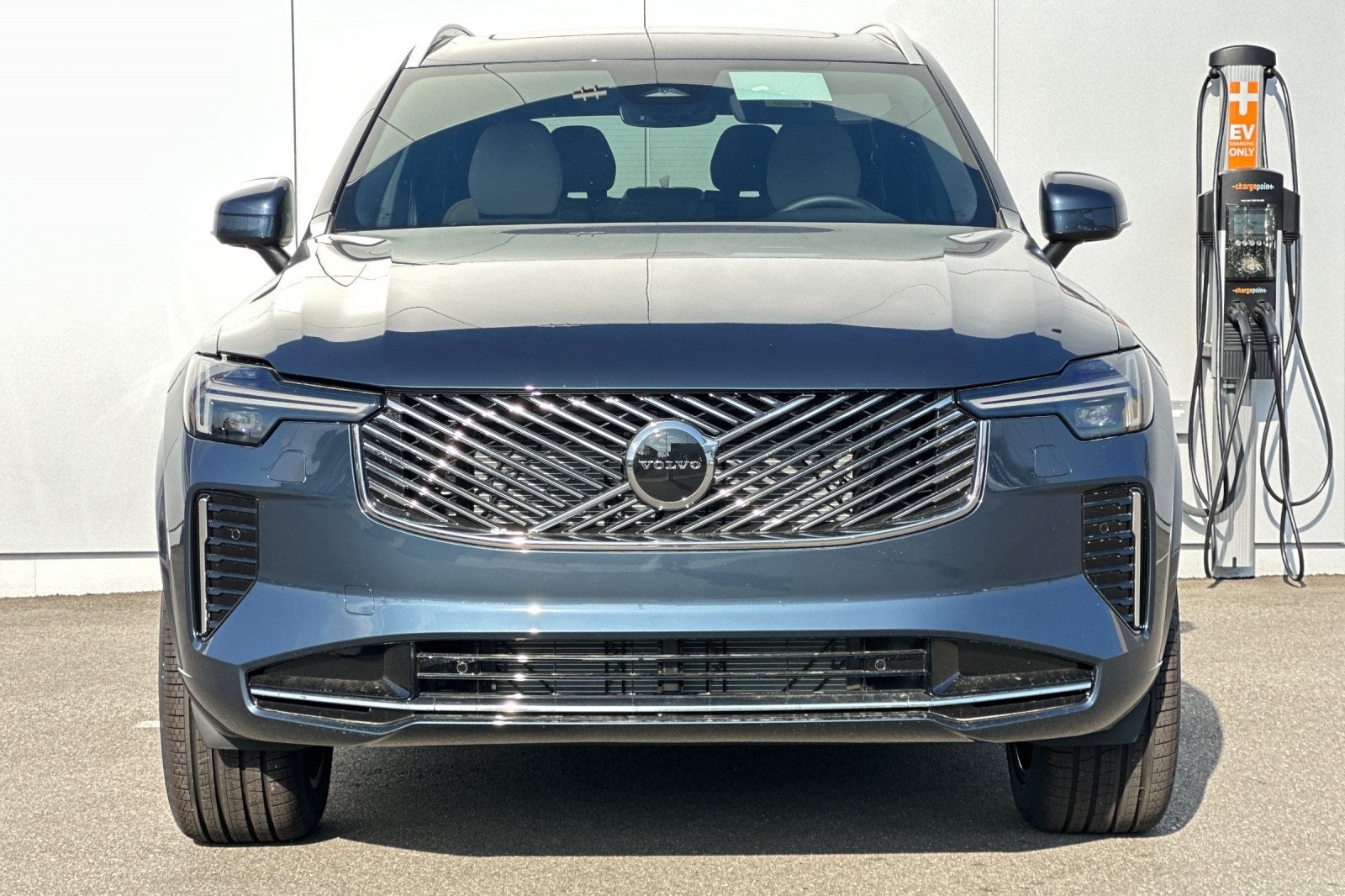 2026 Volvo XC90 B6 Core