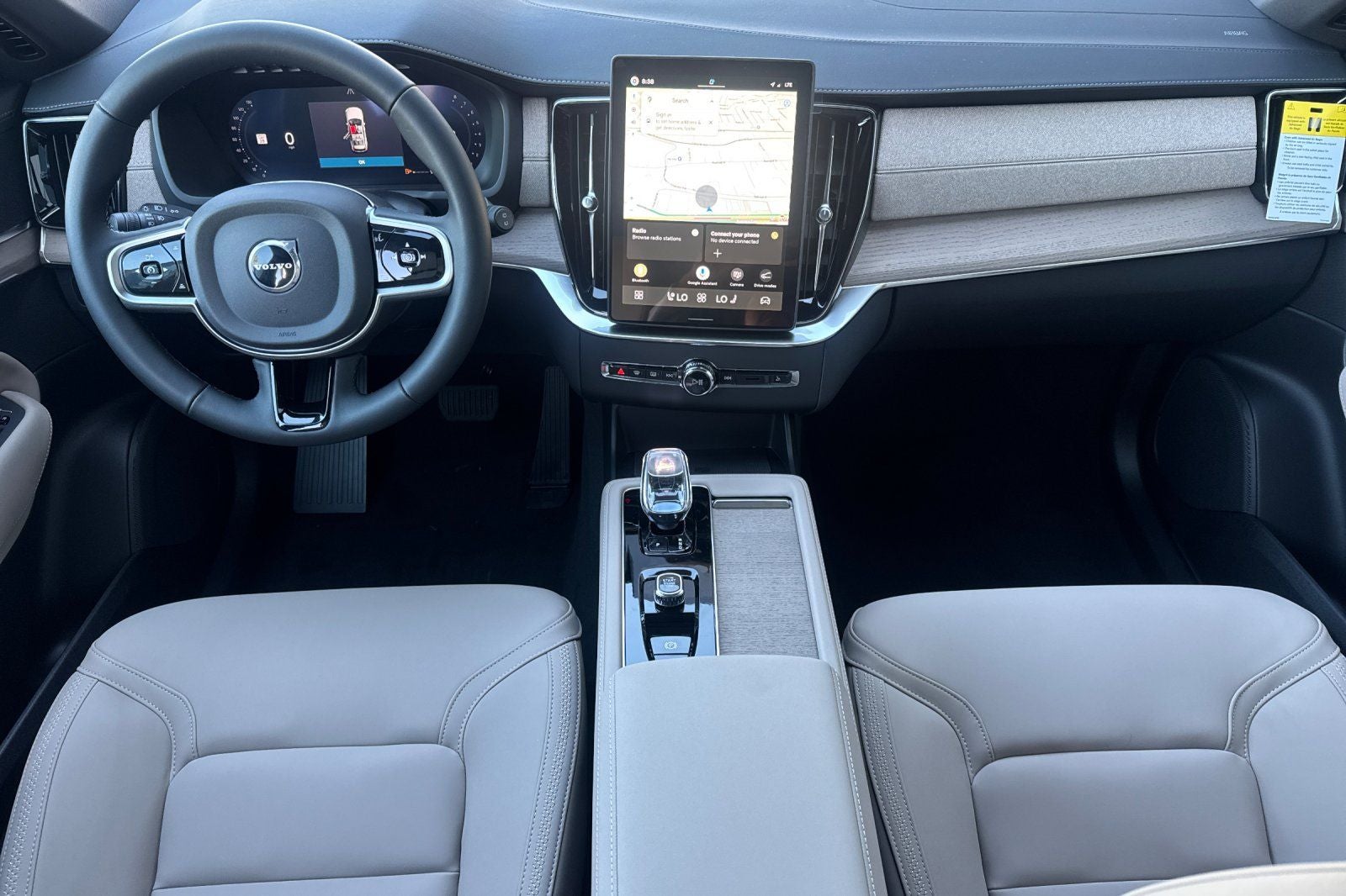 2026 Volvo XC90 B6 Core