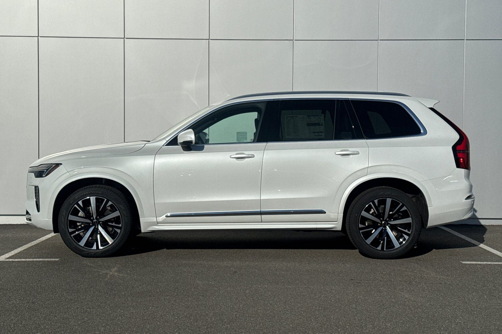 2026 Volvo XC90 B6 Core