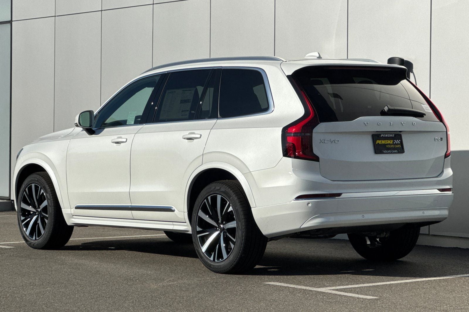 2026 Volvo XC90 B6 Core