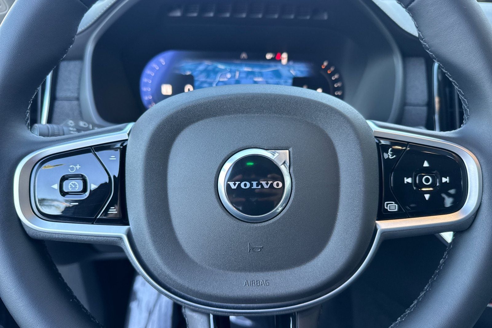 2026 Volvo XC90 B6 Core