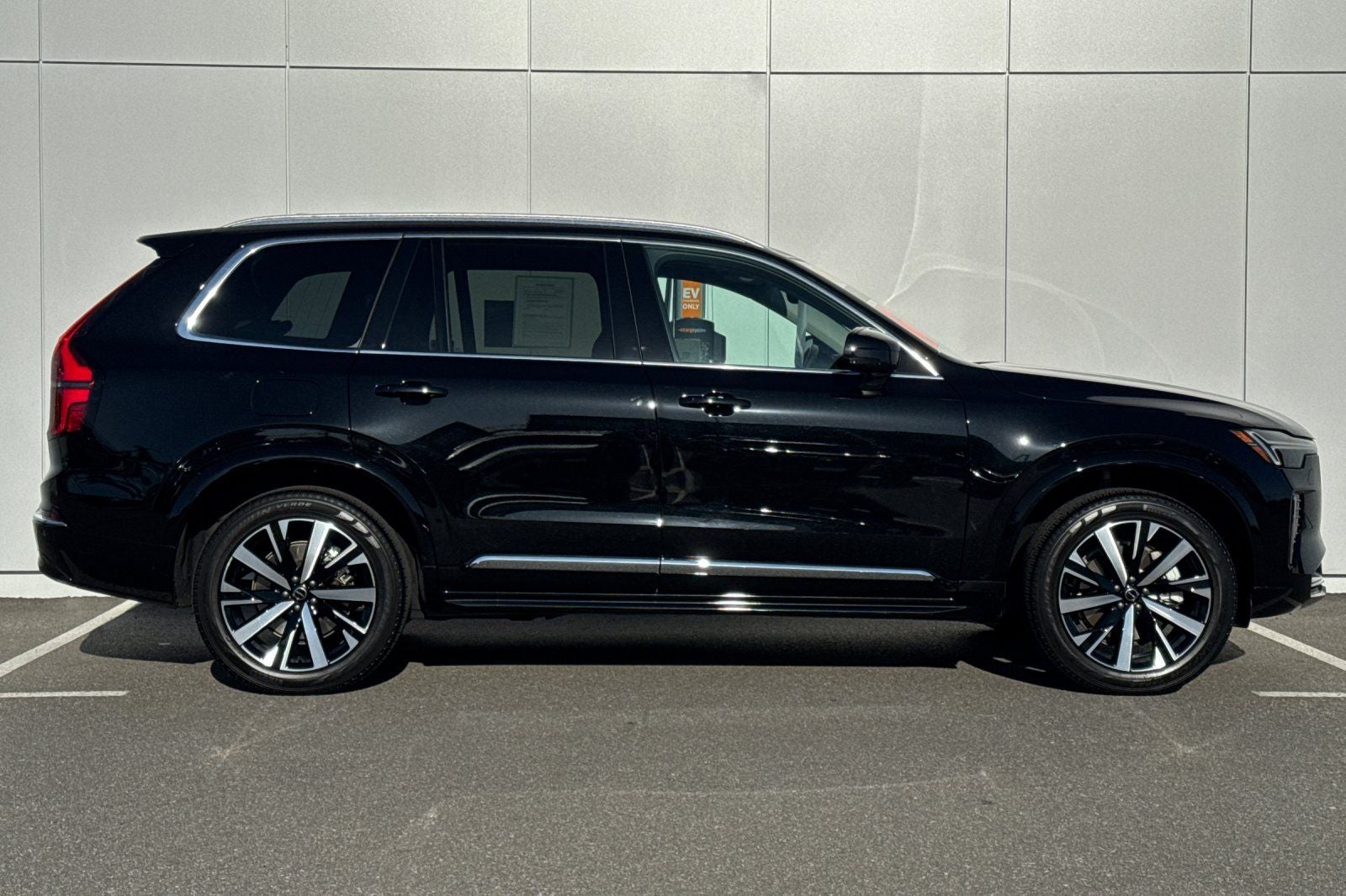 2026 Volvo XC90 B6 Core