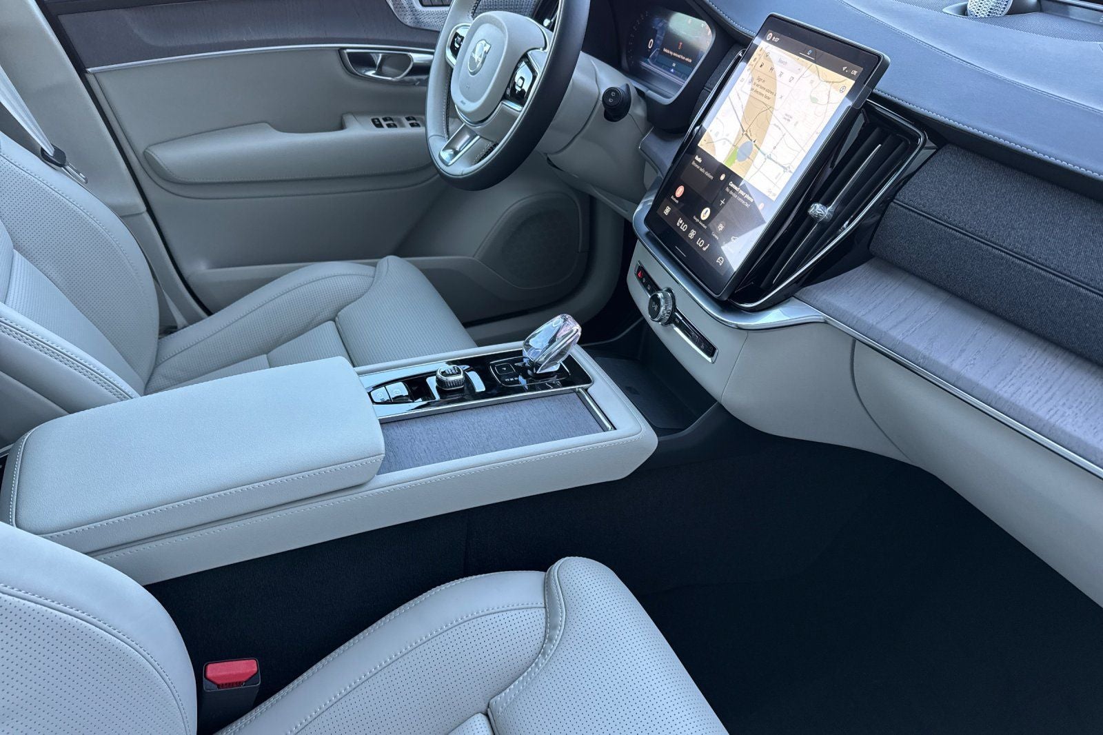 2027 Volvo XC90 B6 Ultra