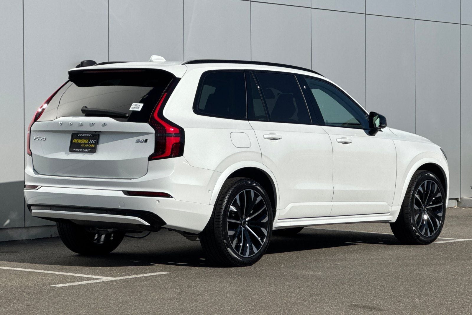 2027 Volvo XC90 B6 Ultra