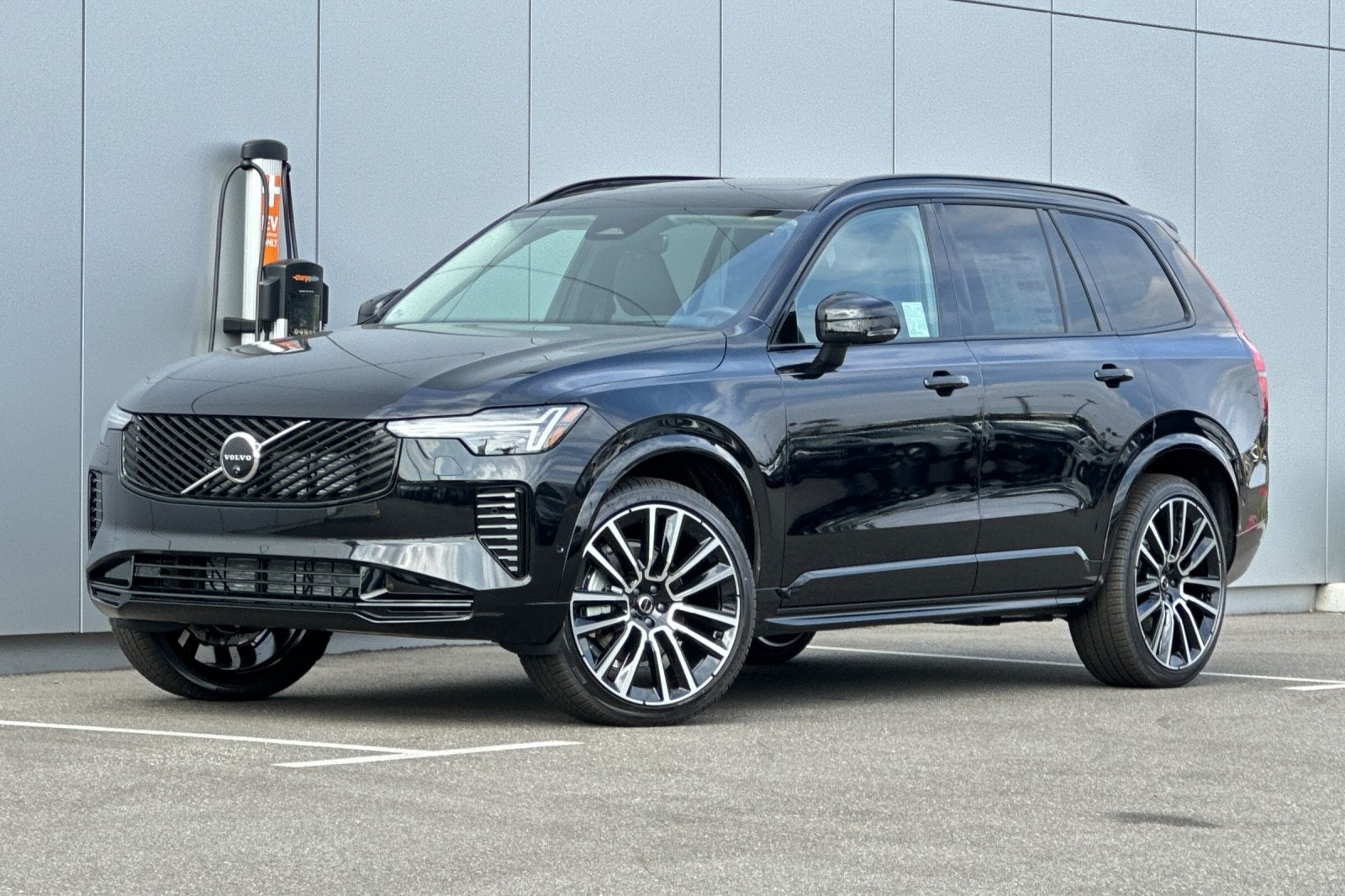 2026 Volvo XC90 B6 Ultra