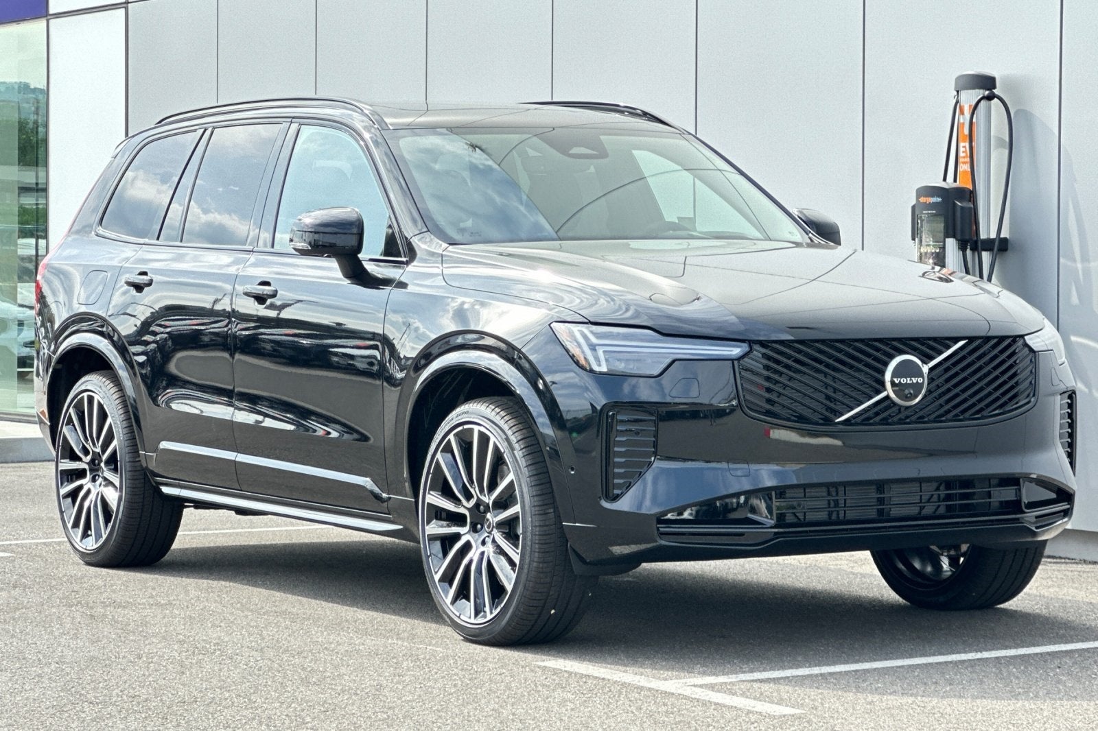 2026 Volvo XC90 B6 Ultra