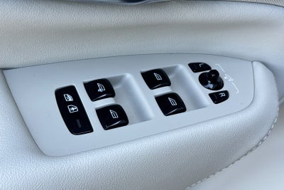 2023 Volvo XC90 B6 Plus 7-Seater